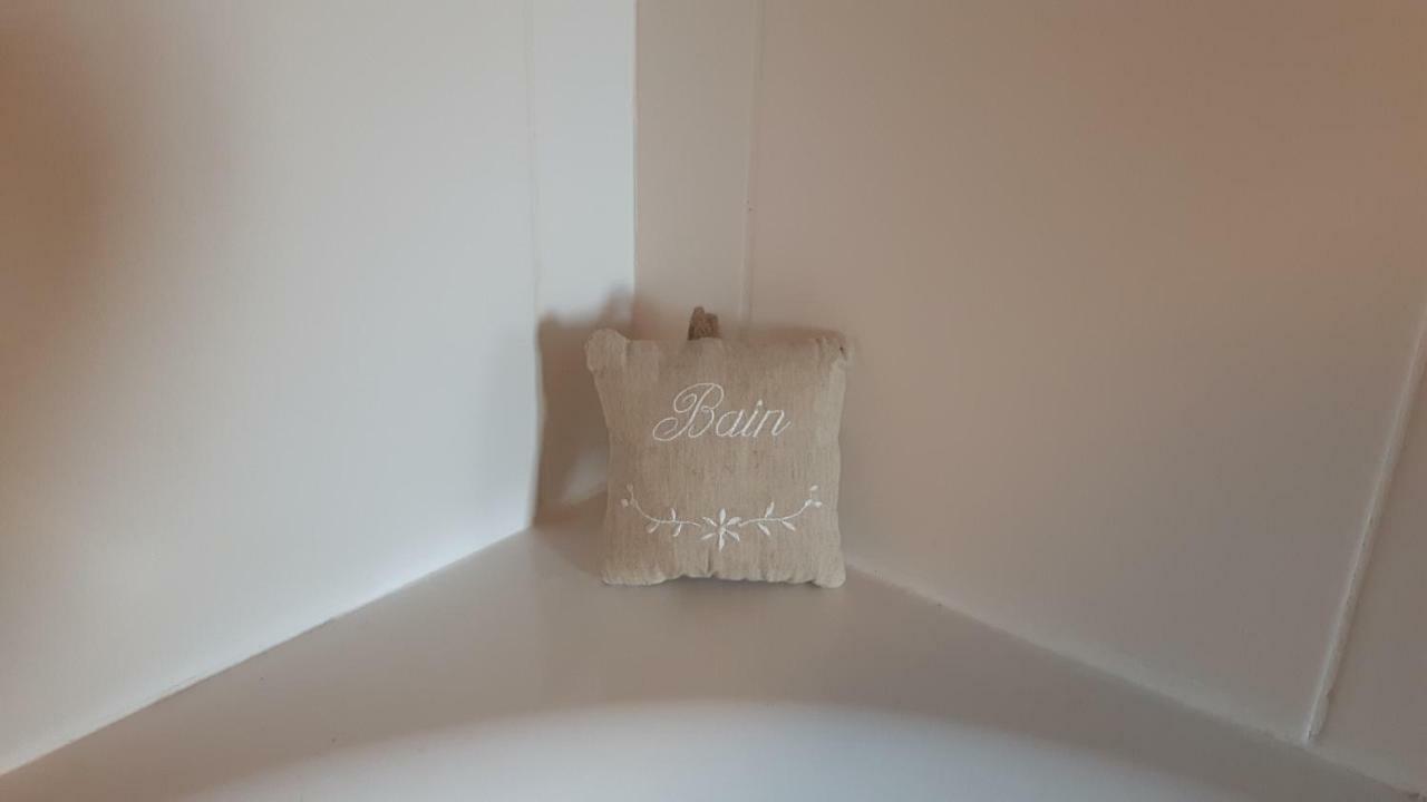 Gite Au Coeur De Champlon Eksteriør billede